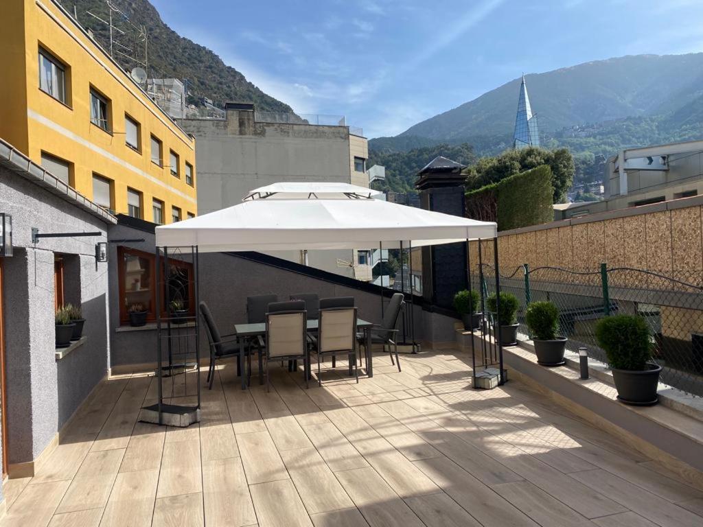 Amplio Atico Con Terraza En Andorra Centro Apartamento Les Escalades Exterior foto